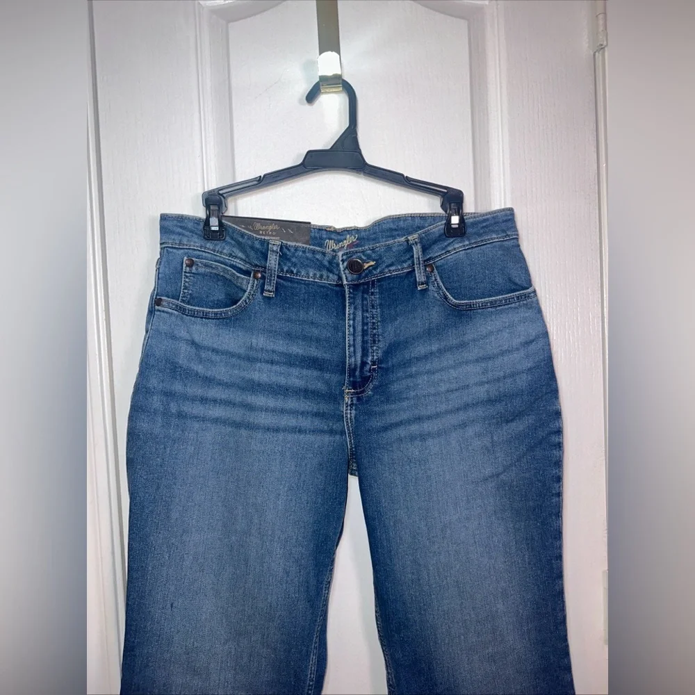 Wrangler Women’s Wisemans Mid Rise Jeans Size 32x32 Color Blue‎